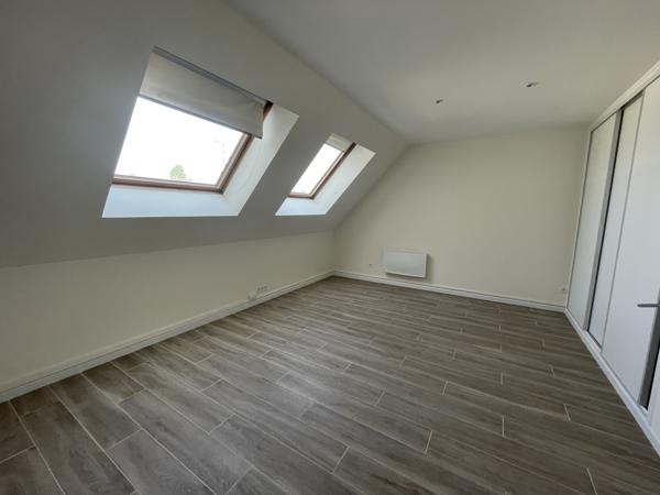TROYES BUREAUX