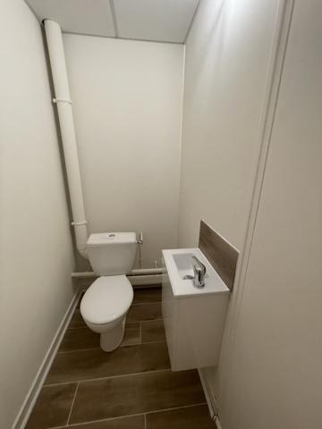 TROYES BUREAUX