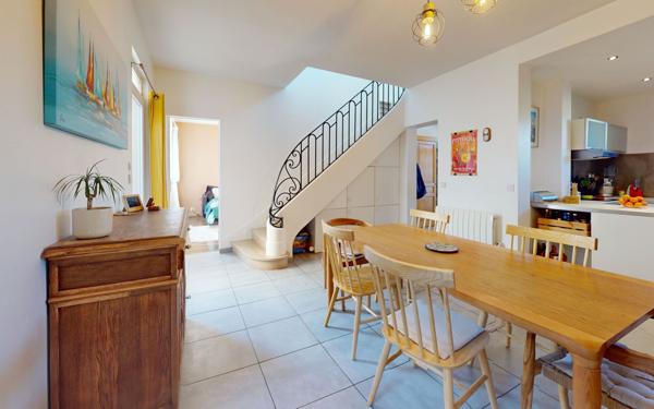 Maison à vendre    4 pièces • 129 m2 Bègles