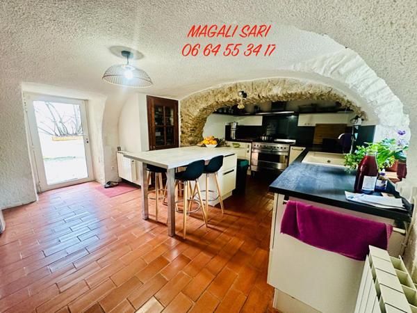 Mas Laval Pradel 8 pièce(s) 211 m2