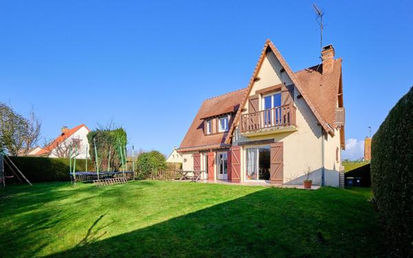 Maison à vendre    5 pièces • 105 m2 Biéville-Beuville