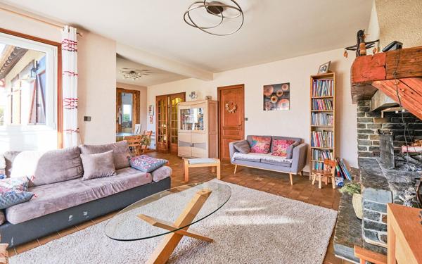 Maison à vendre    5 pièces • 105 m2 Biéville-Beuville