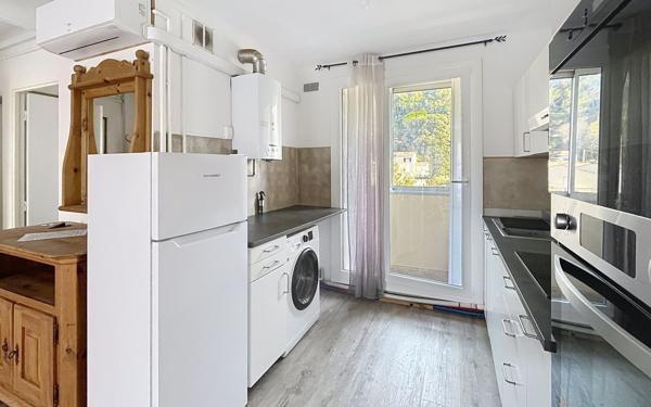 Appartement à vendre    3 pièces •  Orange