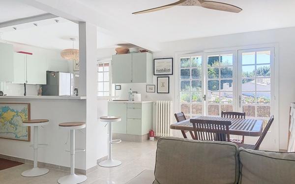 Maison à vendre    5 pièces •  Cagnes-sur-Mer