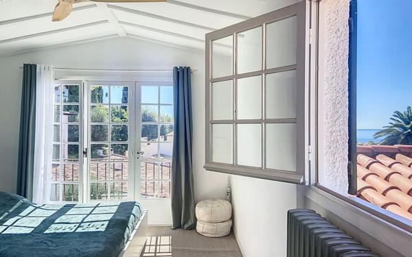 Maison à vendre    5 pièces •  Cagnes-sur-Mer