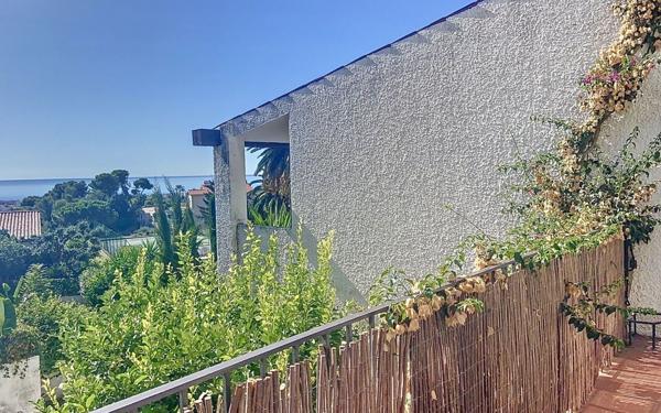 Maison à vendre    5 pièces •  Cagnes-sur-Mer