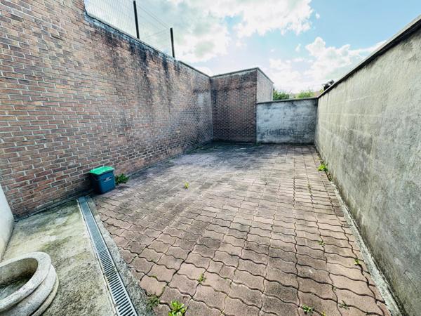 Maison 3 chambres avec cour