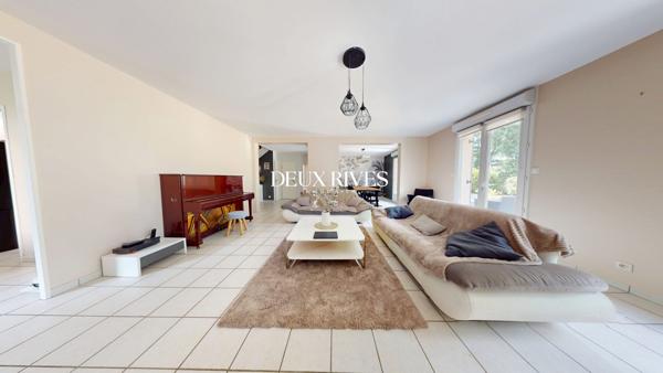Thouaré-sur-Loire – Maison familiale de 205 m² – Vie de plain-pied – Double garage - Construction 2004 - DPE C