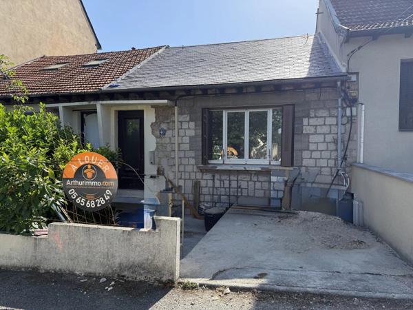 Location                                                      Appartement
                        
                     2 pièces                      40 m2                     à Rodez