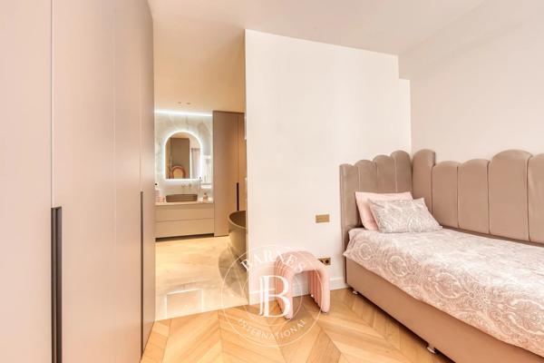 Neuilly-sur-Seine, Appartement 4 Chambres -  157 m² à vendre