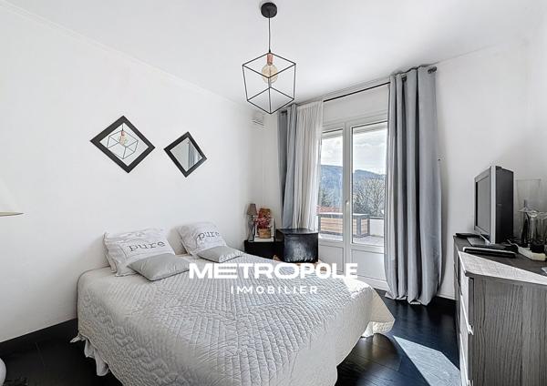 Villa 4 pièce(s) 3 chambre(s) 90 m²