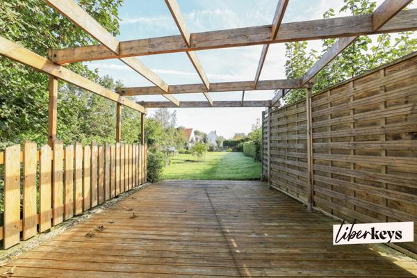 Maison 4 chambres, 180 m² avec local commercial loué, cour, jardin et potentiel d’aménagement