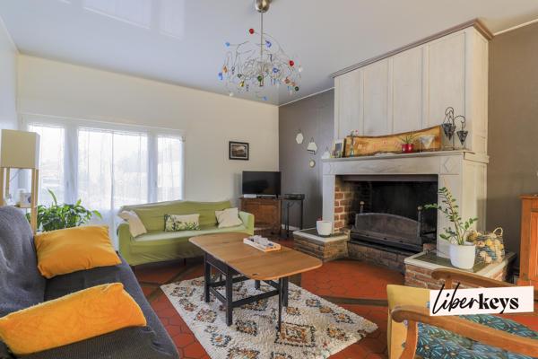 Maison 4 chambres, 180 m² avec local commercial loué, cour, jardin et potentiel d’aménagement
