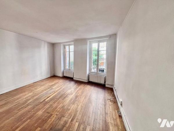 Appartement 1/2 pièces, 34,29 m², à rénover.