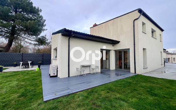 Maison à vendre    6 pièces •  Saint-Amand-les-Eaux