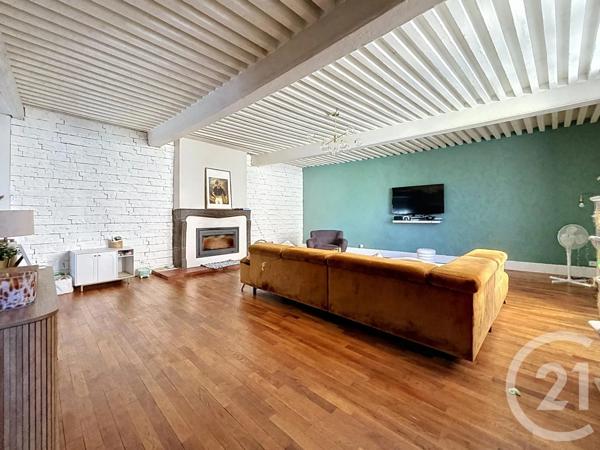 Maison à vendre  5 pièces - 178 m 2   RIOM  - 63