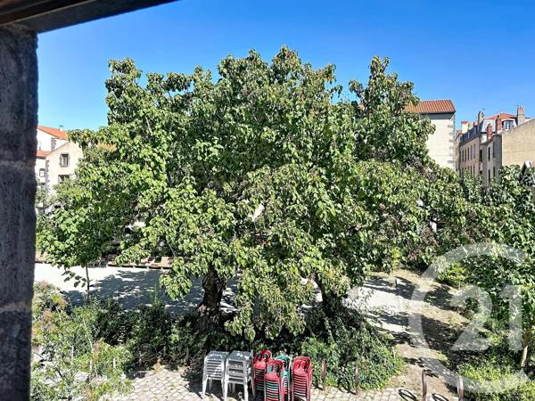 Maison à vendre  5 pièces - 178 m 2   RIOM  - 63
