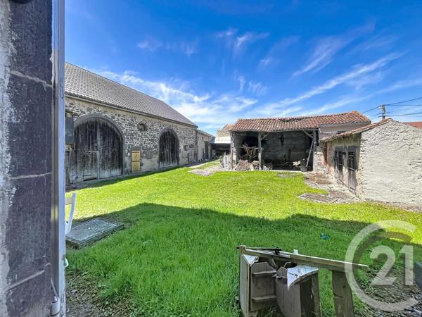 Maison à vendre  5 pièces - 178 m 2   RIOM  - 63