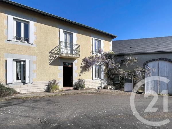 Maison à vendre  5 pièces - 178 m 2   RIOM  - 63