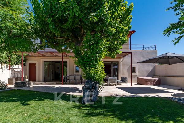 Ancienne grange rénovée avec piscine et son terrain en plein coeur de campagne Nîmoise