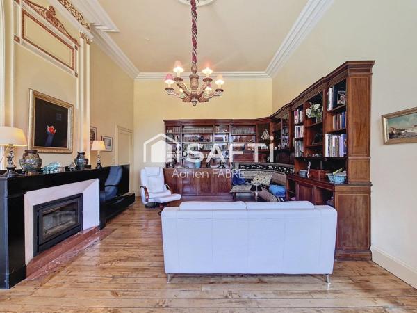 À VENDRE – CHÂTEAU DU XIXe SIÈCLE – 448 m²  avec un parc de 7 hectares  aux portes de Toulouse