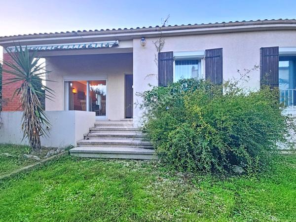 Maison T4 de plain-pied au coeur du village