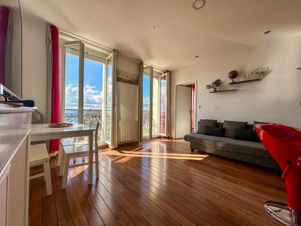 A VENDRE - BEAU T3 AVEC VUE MER