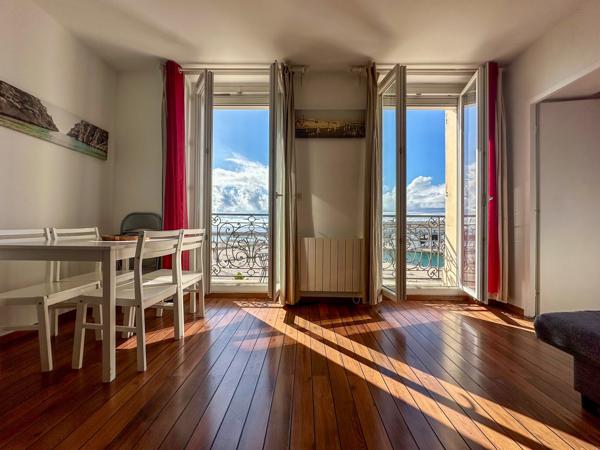 A VENDRE - BEAU T3 AVEC VUE MER