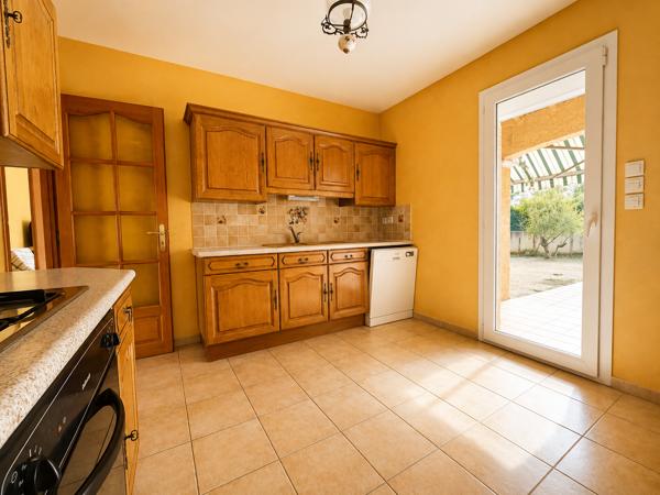 Maison de plain-pied 3 chambres avec grand terrain – Juvignac Nord