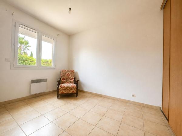 Maison de plain-pied 3 chambres avec grand terrain – Juvignac Nord