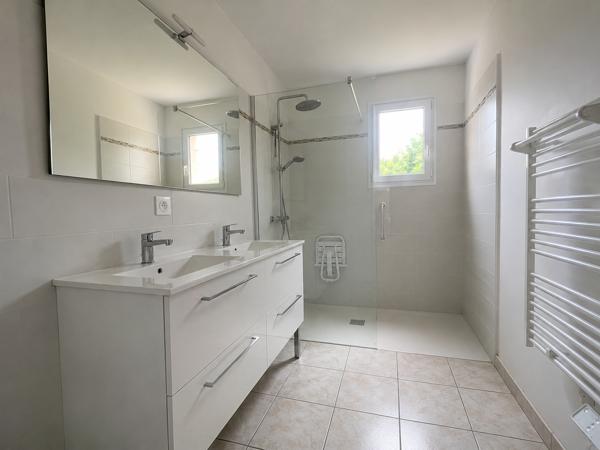 Maison de plain-pied 3 chambres avec grand terrain – Juvignac Nord