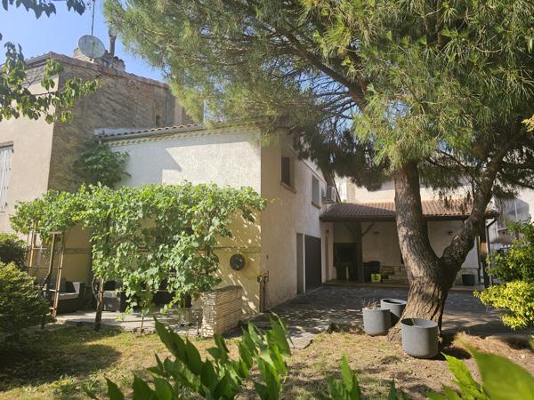 Maison de ville avec garage, jardin et Appartement indépendant