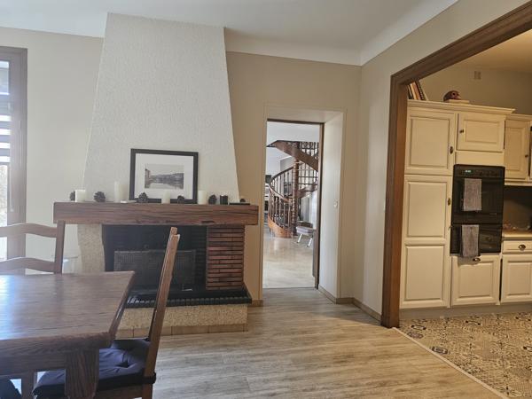 Maison de ville avec garage, jardin et Appartement indépendant