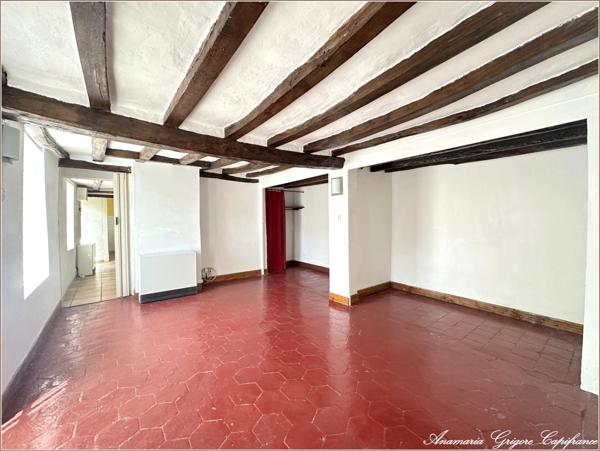 Centre de Courville-Sur-Eure - maison de 48 m², terrain 224 m²