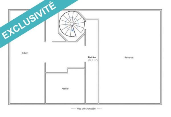 4 appartements ou une très grande maison d'habitation.