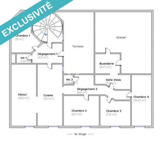 4 appartements ou une très grande maison d'habitation.