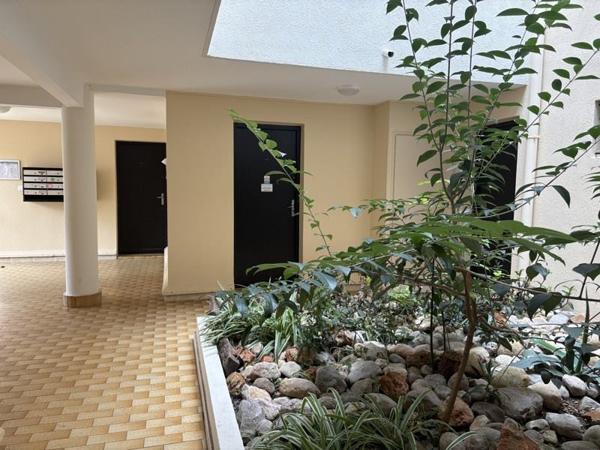Appartement à louer |  Balaruc-les-Bains |  1 pièce | 23 m²