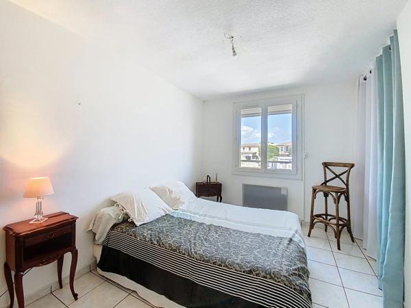 *** VILLA * 4 CHAMBRES * TERRAIN * PISCINE ***