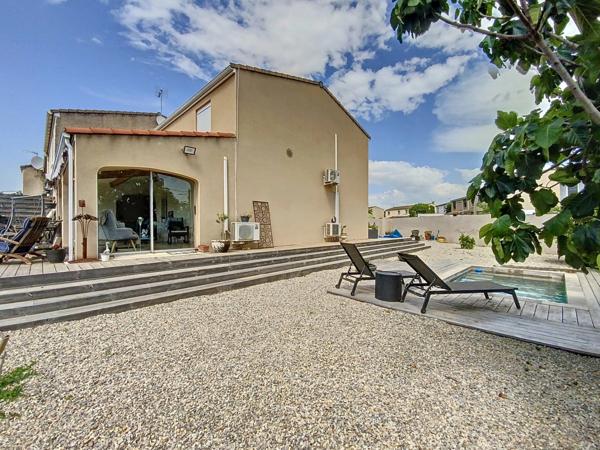 *** VILLA * 4 CHAMBRES * TERRAIN * PISCINE ***