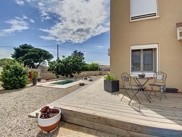 *** VILLA * 4 CHAMBRES * TERRAIN * PISCINE ***