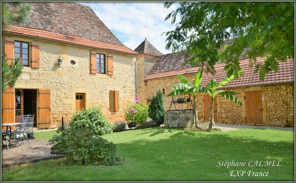 Secteur Lalinde - 20 kms de Bergerac - Au calme - Corps de ferme maison + 2 gîtes - Terrain de 6 hectares
