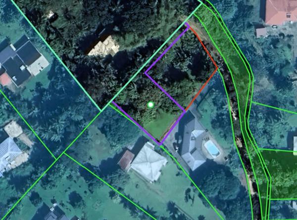 TERRAIN À VENDRE – 887 m² – PETIT-BOURG (VERNOU)