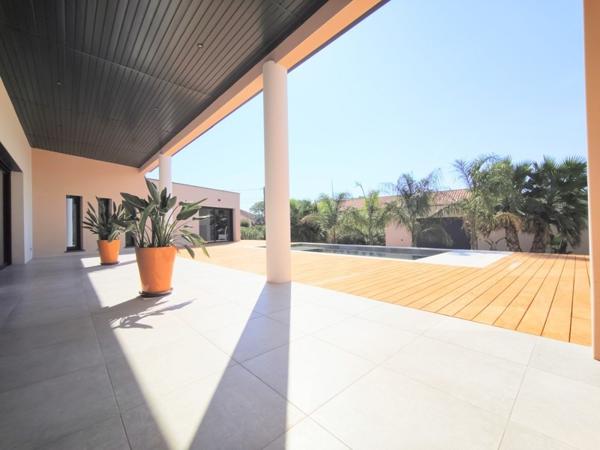 Maison à vendre 1 250 000 € Aigues-Mortes 8 p 236 m² DPE A