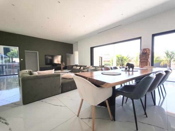 Maison à vendre 1 250 000 € Aigues-Mortes 8 p 236 m² DPE A