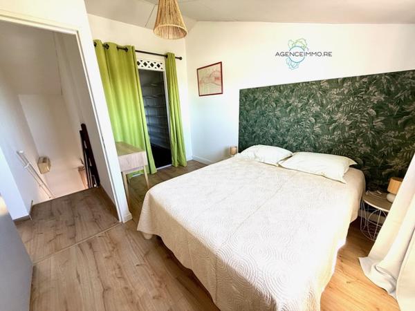 F4 meublé en duplex Rés. LES COTEAUX DU MOUFIA à Ste Clotilde