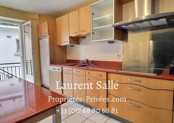 Questembert : Immeuble de rapport de175 m2 (environ)