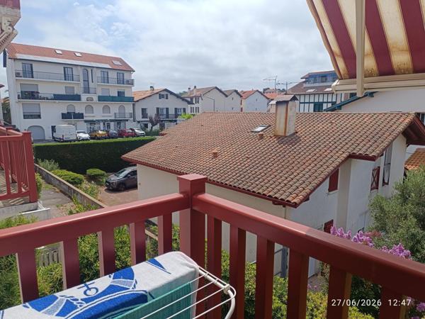 Appartement T2 a 2 MINUTES à pieds de la plage de SOCOA avec place de parking  privative incluse ET cave