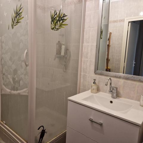 Appartement à OULLINS, 69600 - 2 pièces 51m²