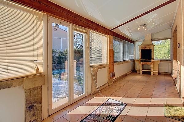 A VENDRE EN EXCLUSIVITE ! Maison Vidauban environ 95 m² , terrain de 734 m² avec garage et cabanon .