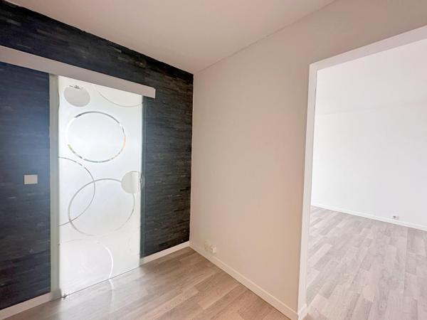 Grand appartement T2bis à CARNON